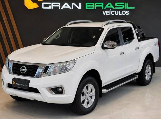 NISSAN FRONTIER 2.3 16V TURBO DIESEL LE CD 4X4 AUTOMÁTICO NISSAN FRONTIER 2.3 16V TURBO DIESEL LE CD 4X4 AUTOMÁTICO